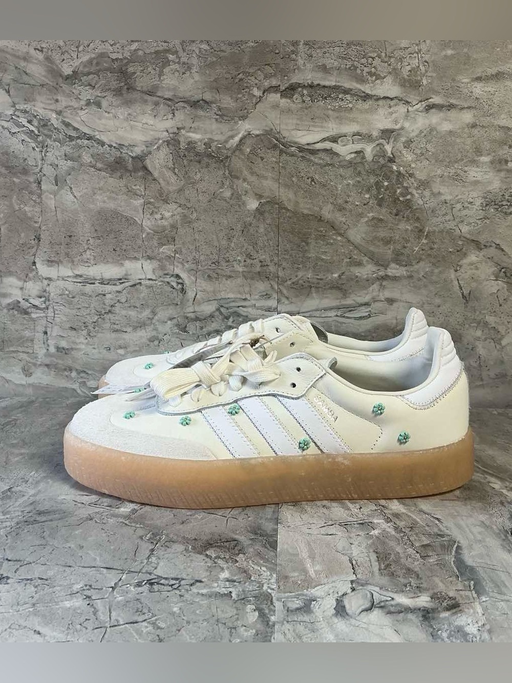 Adidas Sambae floral-embellished sneakers - Picture 6 of 10